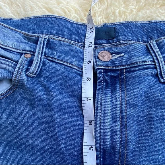 MOTHER The Ditcher Ankle Jeans in Truth Or Dare Size 29